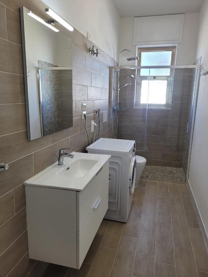 Appartamento Demetrio 50M Mare & Shopping Lido Marini Luaran gambar