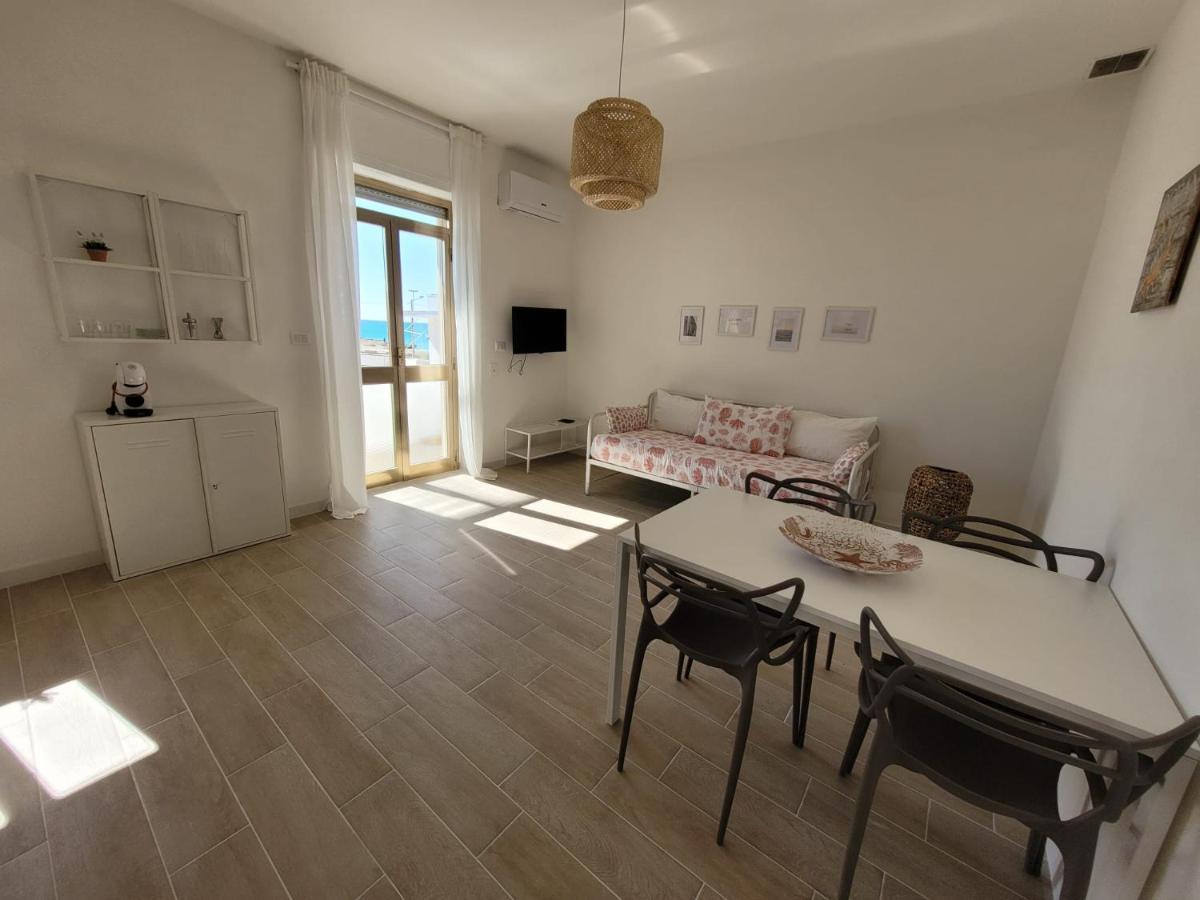 Appartamento Demetrio 50M Mare & Shopping Lido Marini Luaran gambar